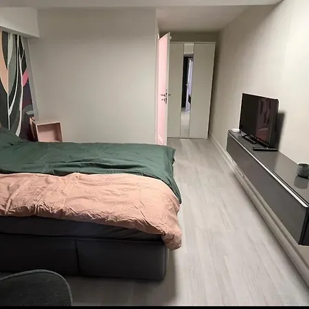 E11 شقة كولونيا